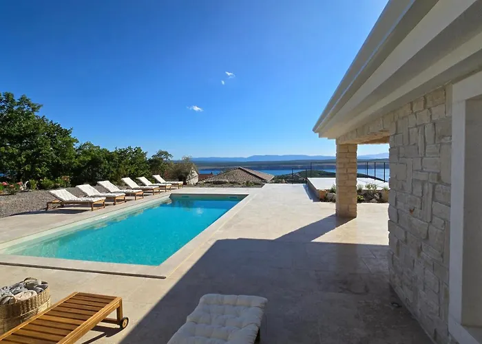 Bellavista Villa *