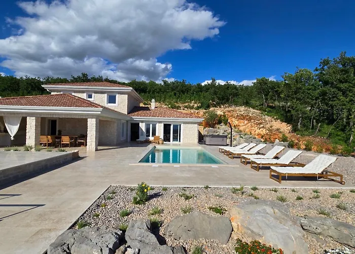 Bellavista Villa *