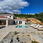 Bellavista Villa *