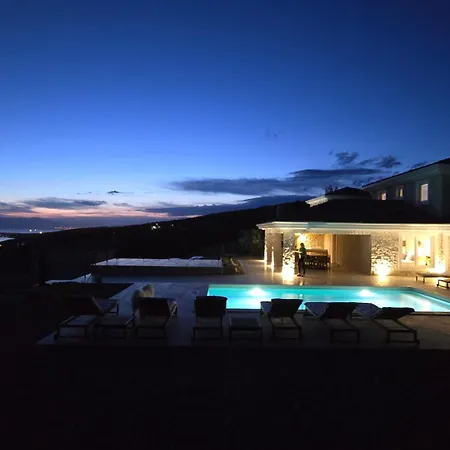 Bellavista Villa *